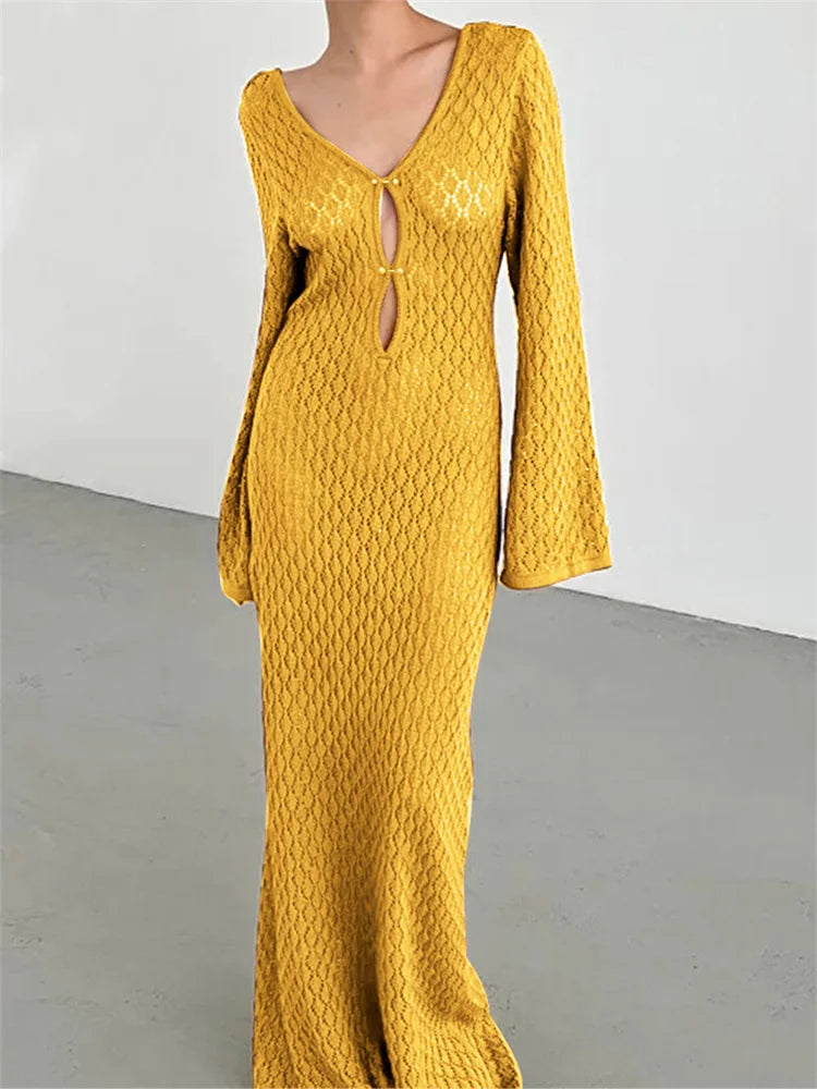 Alessia – Feminines Strickkleid mit tiefem V-Ausschnitt