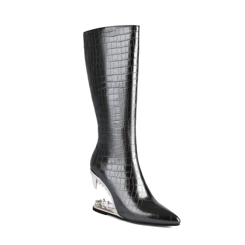 Maria – Metall-Ausschnitt Tigerzahn Damen Knöchelhohe Stiefel