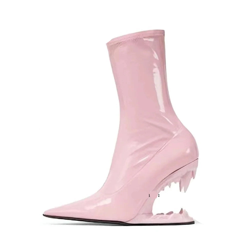 Isabella – Stiefeletten mit spitzer Zehenpartie und auffälligem Zähnchen-Detail für Damen