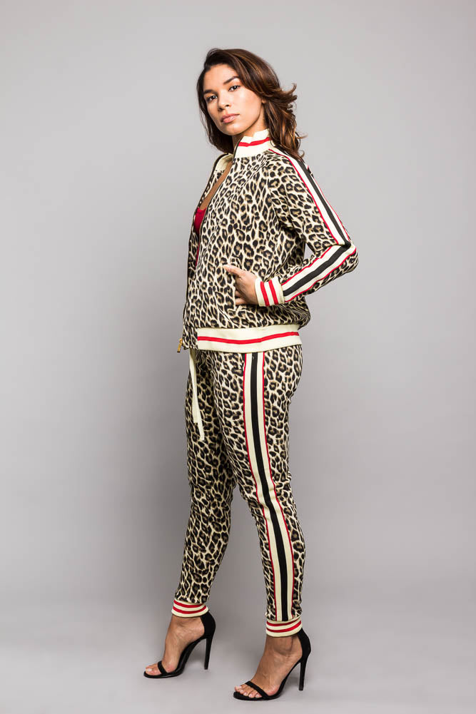 Lena – Trendiger Leopard-Print Damen Trainingsanzug