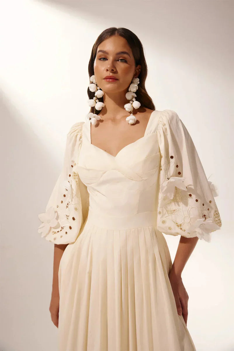 Aurora – Elegantes Maxikleid mit Ballonärmeln und Ausschnitten für Damen