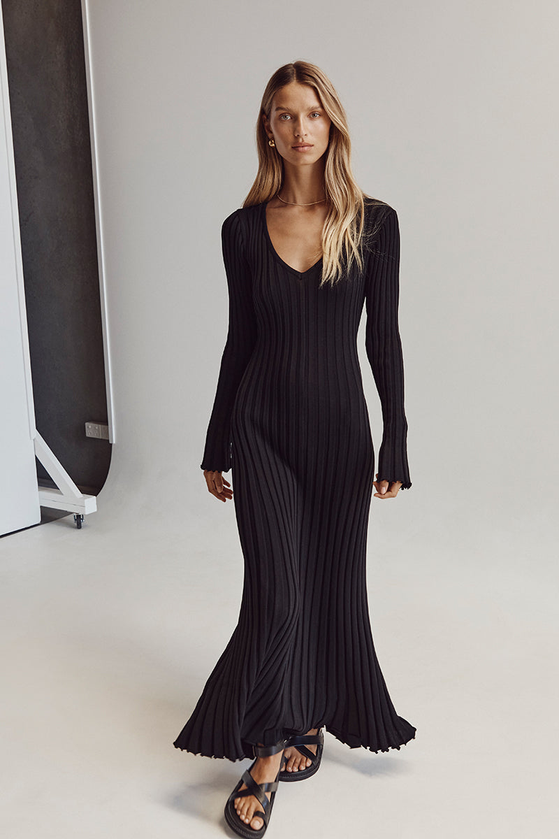 Elena – Luxuriöses Damen Midi-Strickkleid
