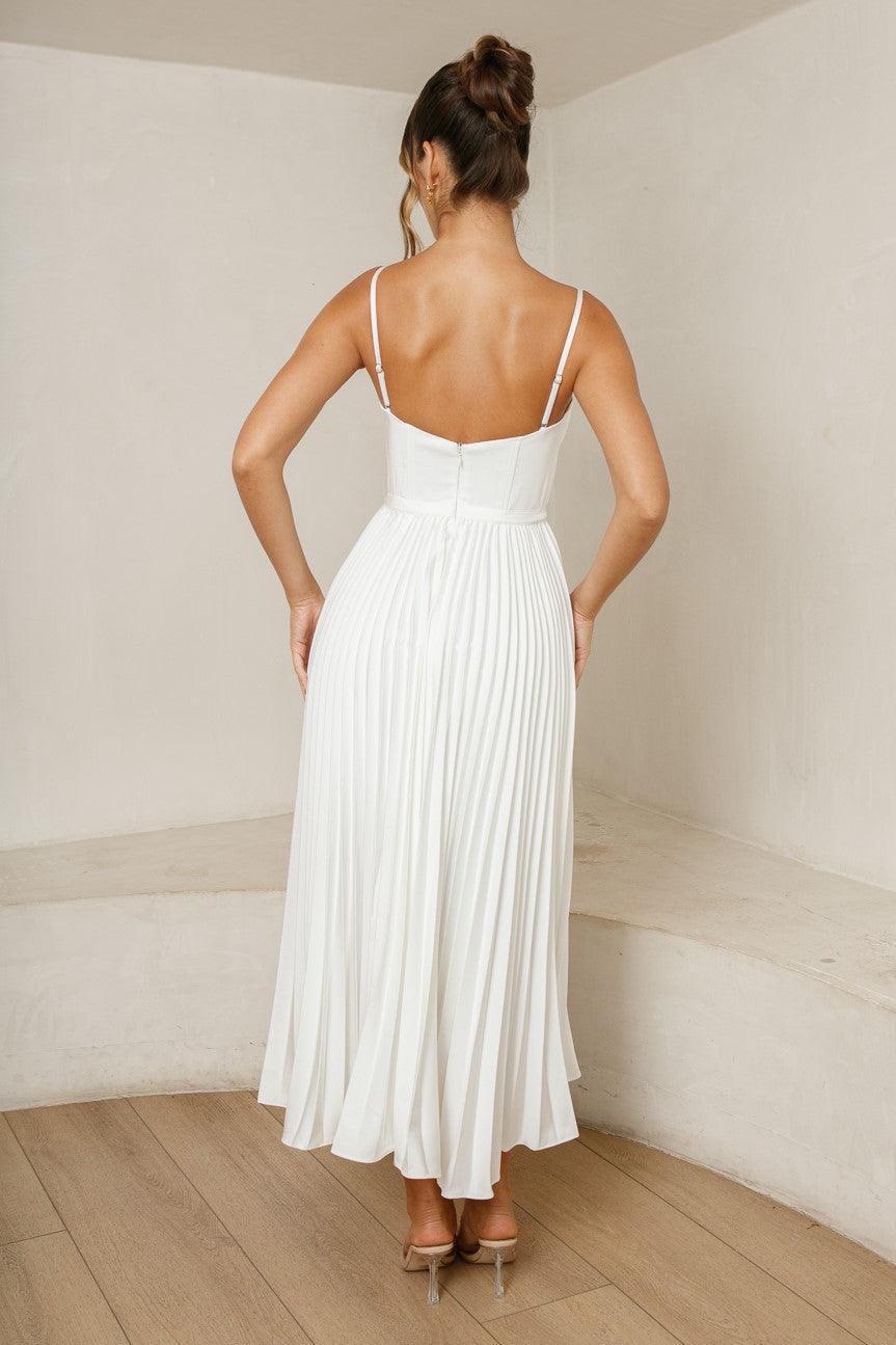 Chiara – Elegantes Plisseekleid für Damen