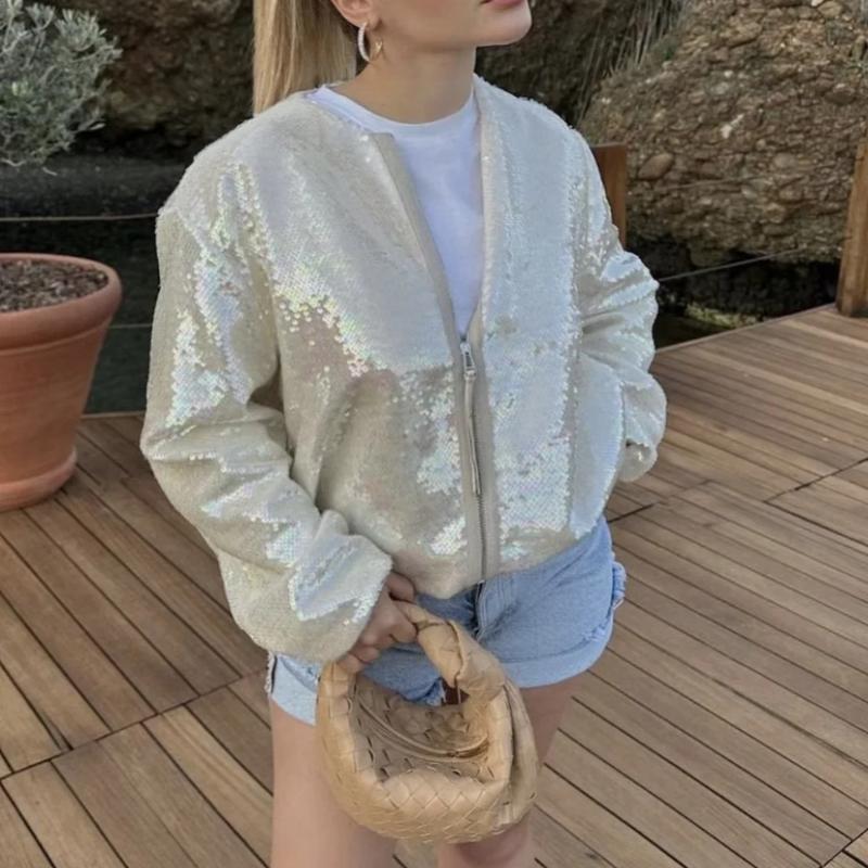 Léonie – Elegante Bomberjacke mit Glamour