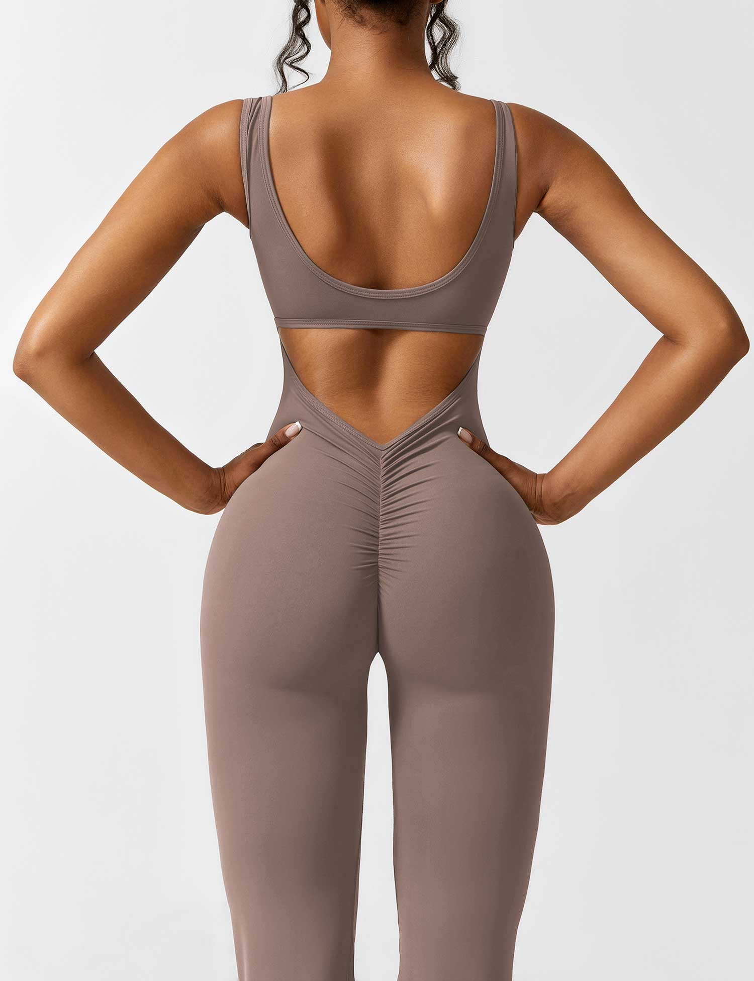Sofia – Mühelos Eleganter Flare Jumpsuit